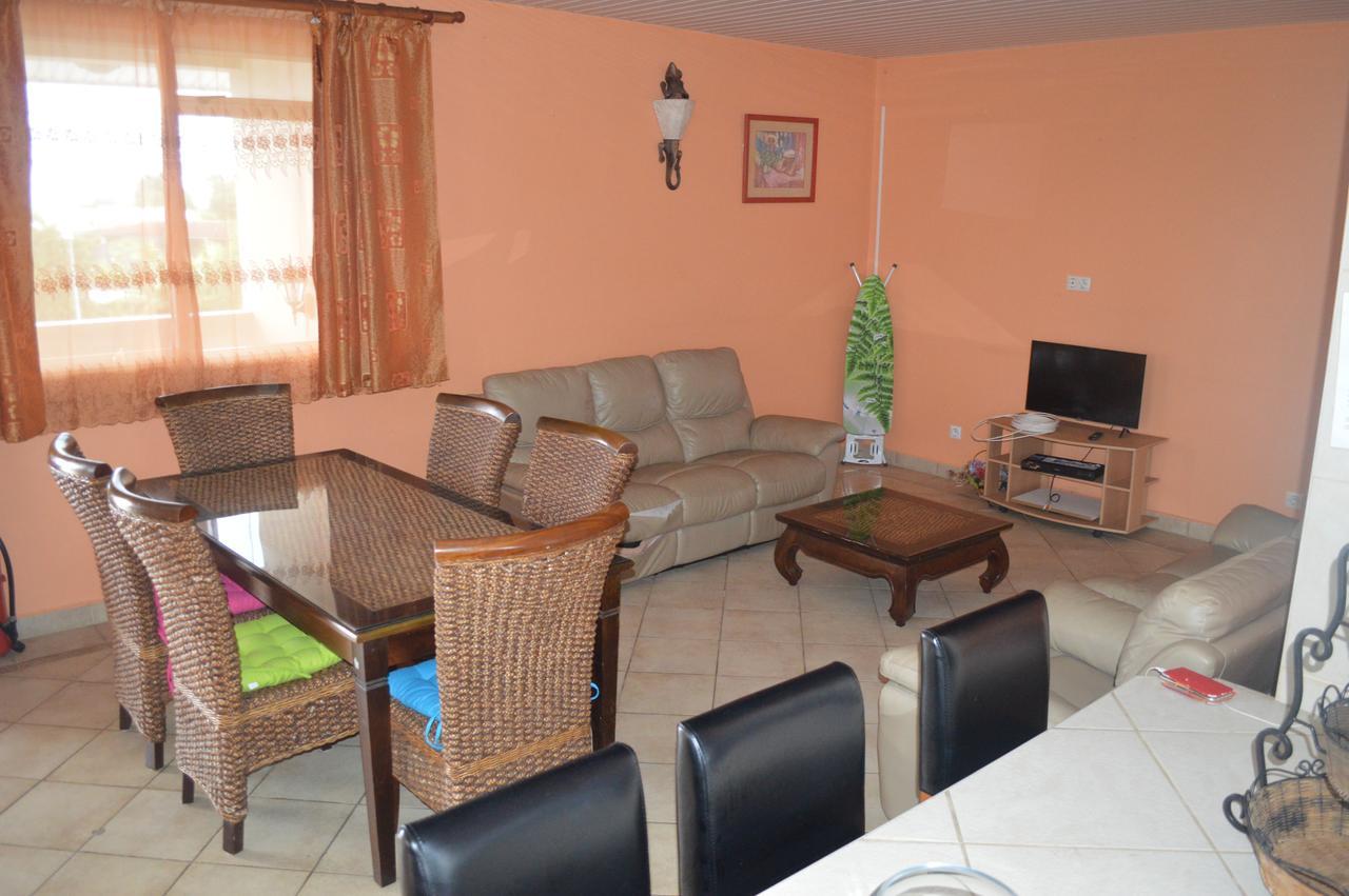 Ferienwohnung Les 4K Faaa Exterior foto