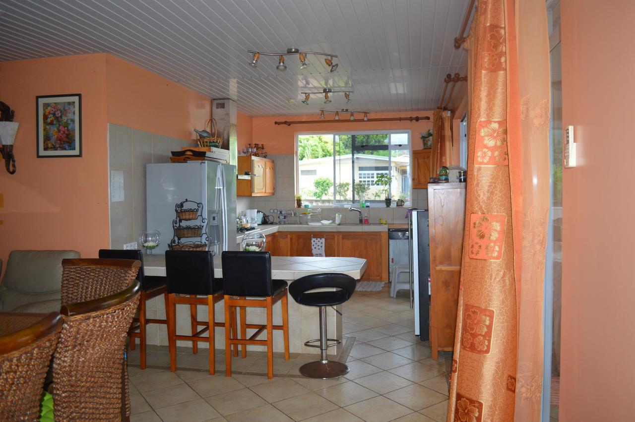 Ferienwohnung Les 4K Faaa Exterior foto